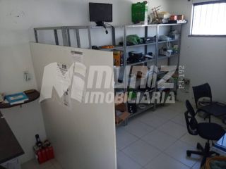 VENDE-SE IMOVEL COMERCIAL - NA ATALAIA