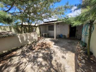 VENDE-SE CASA COM FUNDO PÉ NA AREIA E O MAR- RUA PRAIA DA COSTA