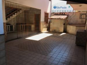 VENDE-SE  OTIMA CASA C/ 2 PV. NA RUA URQUIZA LEAL