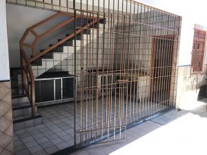 VENDE-SE  OTIMA CASA C/ 2 PV. NA RUA URQUIZA LEAL