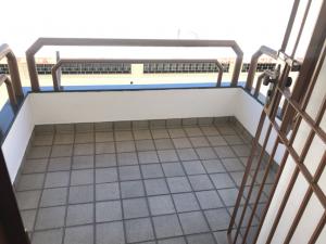 VENDE-SE  OTIMA CASA C/ 2 PV. NA RUA URQUIZA LEAL