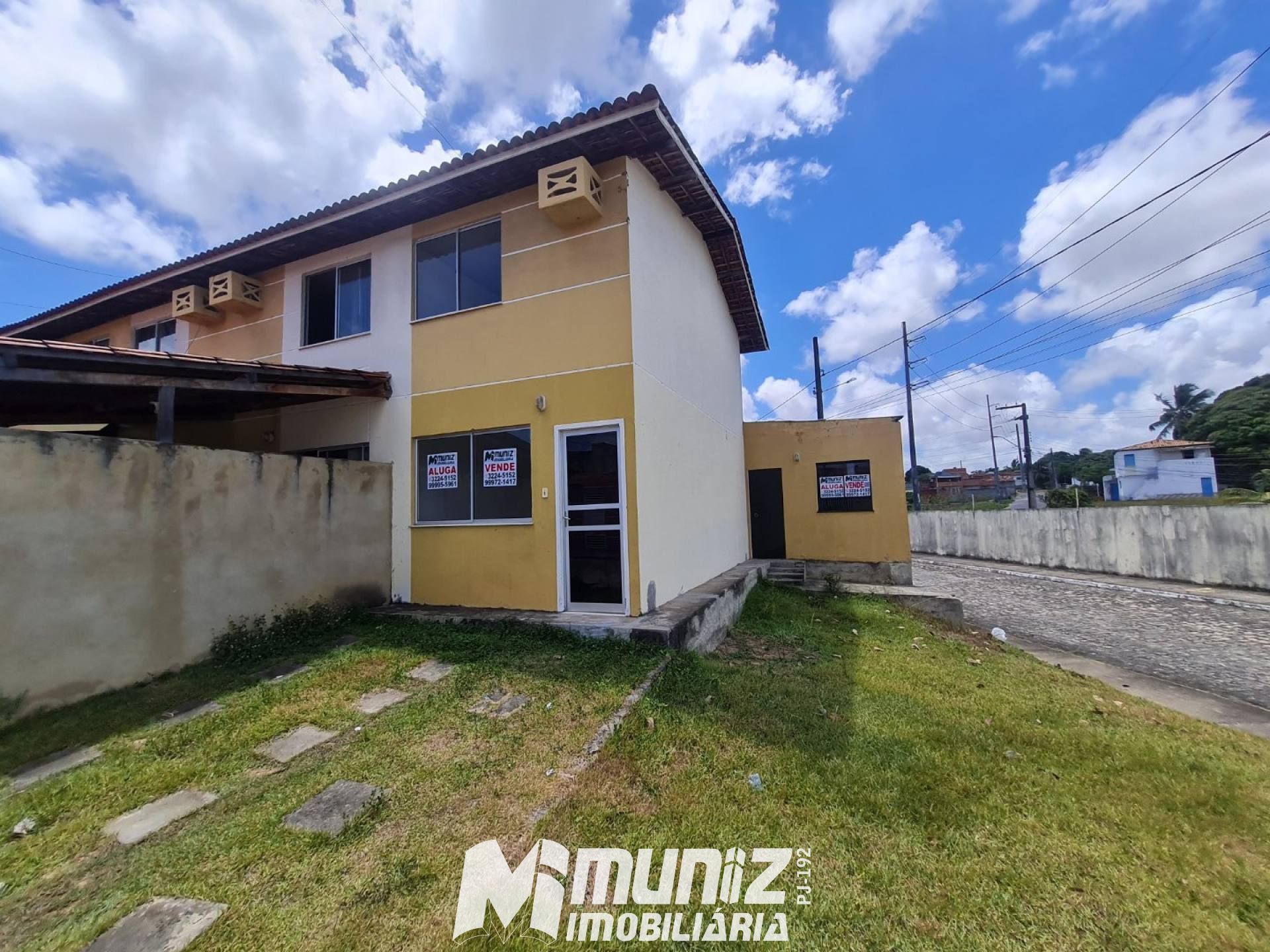 VENDE-SE CASA DUPLEX NO CONDOMÍNIO MAIS VIVER INDICO