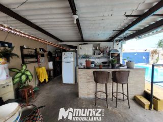 VENDE-SE CASA C/PISCINA E AREA VERDE C/FRUTEIRAS