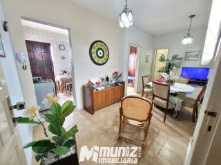 VENDE-SE CASA C/PISCINA E AREA VERDE C/FRUTEIRAS