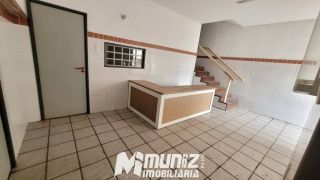 VENDE-SE CASA ÓTIMA PARA COMÉRCIO NO BAIRRO ÁMERICA