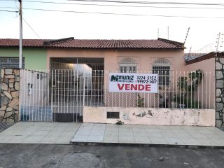 VENDE-SE CASA NO BAIRRO - PONTO NOVO