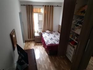 VENDE-SE CASA NO BAIRRO - PONTO NOVO