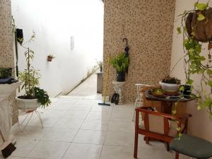 VENDE-SE CASA NO BAIRRO - PONTO NOVO