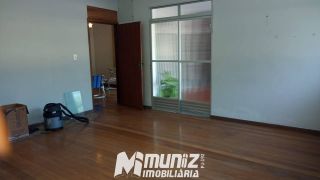 VENDE-SE EXCELENTE CASA PROXIMO AO COLEGIO ATHENEU - SAO JOSE