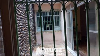 VENDE-SE EXCELENTE CASA PROXIMO AO COLEGIO ATHENEU - SAO JOSE