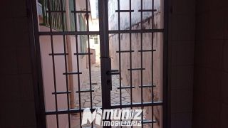 VENDE-SE EXCELENTE CASA PROXIMO AO COLEGIO ATHENEU - SAO JOSE