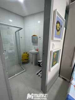 Vende-se excelente casa com piscina e fino acabamento - em Itabaiana