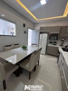 Vende-se excelente casa com piscina e fino acabamento - em Itabaiana