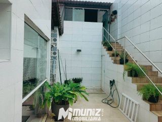 Oportunidade Única - Vende-se Excelente Casa no Condomínio Morada das Mangueiras