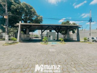 Oportunidade Única - Vende-se Excelente Casa no Condomínio Morada das Mangueiras