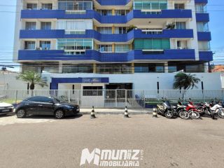 Vende Apartamento Amplo no Edifício Villa Maria – Bairro Centro!