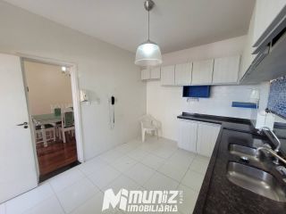 Vende Apartamento Amplo no Edifício Villa Maria – Bairro Centro!