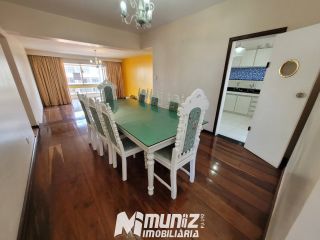 Vende Apartamento Amplo no Edifício Villa Maria – Bairro Centro!