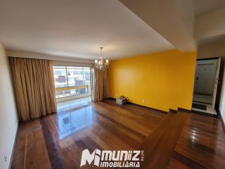 Vende Apartamento Amplo no Edifício Villa Maria – Bairro Centro!