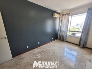 Vende Apartamento Amplo no Edifício Villa Maria – Bairro Centro!