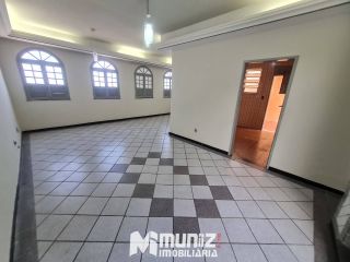 VENDE-SE CASA NA AV. DR EDÉZIO VIERA DE MELO - SUISSA