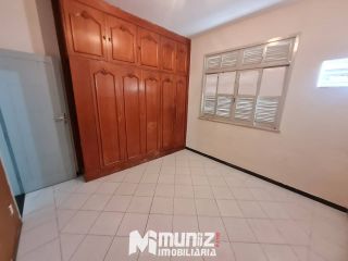 VENDE-SE CASA NA AV. DR EDÉZIO VIERA DE MELO - SUISSA