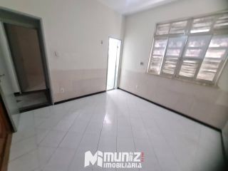 VENDE-SE CASA NA AV. DR EDÉZIO VIERA DE MELO - SUISSA