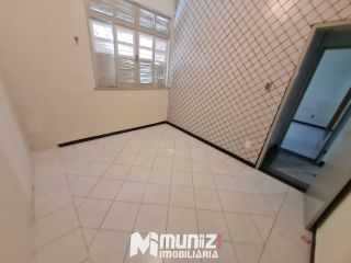 VENDE-SE CASA NA AV. DR EDÉZIO VIERA DE MELO - SUISSA