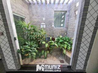 VENDE-SE CASA NA AV. DR EDÉZIO VIERA DE MELO - SUISSA