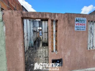 Excelente Casa Disponível Para Venda No Bairro Santos Dumont