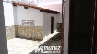 VENDE-SE OTIMA CASA DE ESQUINA - INACIO BARBOSA