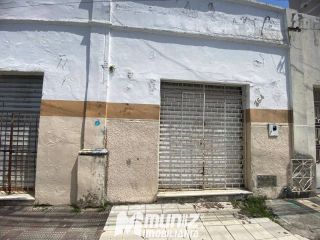 Vende-se 4 Salas Comerciais Na Rua Arauá - Bairro Centro