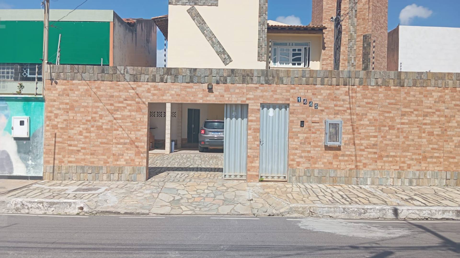 VENDE-SE OTIMA CASA C/PISCINA, NA COROA DO MEIO