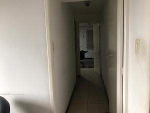 VENDE-SE DE ESQUINA  GALPÃO