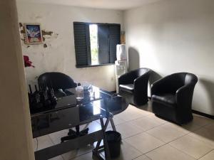 VENDE-SE DE ESQUINA  GALPÃO