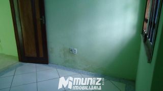 Vende-se Casa de 2 Pavimentos na Rua Padre Caldas - Ponto Novo