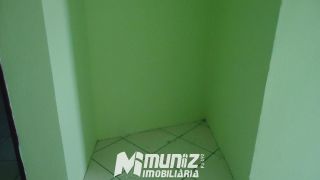 Vende-se Casa de 2 Pavimentos na Rua Padre Caldas - Ponto Novo