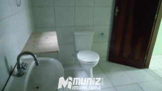 Vende-se Casa de 2 Pavimentos na Rua Padre Caldas - Ponto Novo