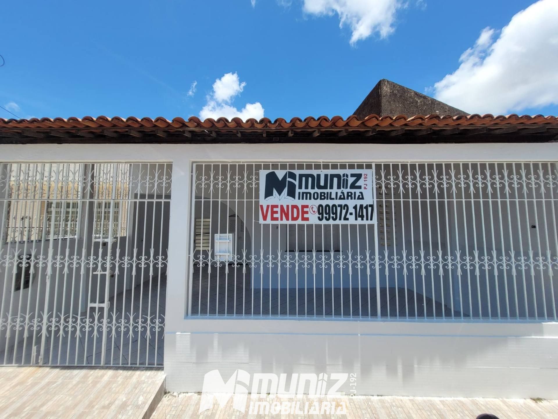 Vende - se Casa próximo ao IFS - Cirurgia