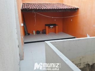 VENDE-SE CASA 2  PAVIMENTOS - GETULIO VARGAS