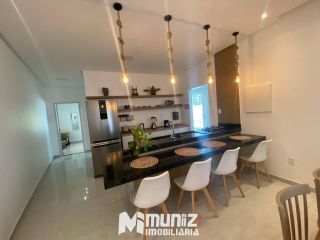 Vende-se Casa com Estilo Chácara no Centro de Dores