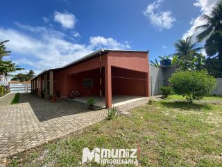 Vende-se Casa com Estilo Chácara no Centro de Dores