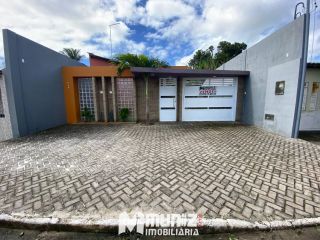 Vende-se Casa com Estilo Chácara no Centro de Dores