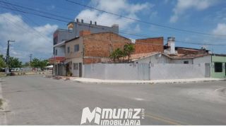 VENDE-SE CASA DE ESQUINA  PRÓX AO TERMINAL - MARCOS FREIRE II