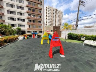 Vende-se Excelente Apartamento no Condomínio Riviera, 13 de Julho