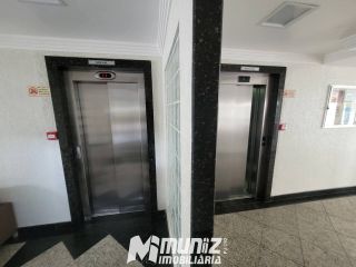 Vende-se Excelente Apartamento no Condomínio Riviera, 13 de Julho