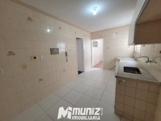 Vende-se Excelente Apartamento no Condomínio Riviera, 13 de Julho