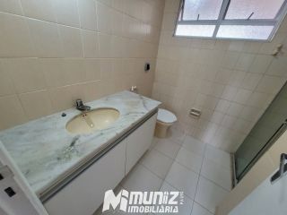 Vende-se Excelente Apartamento no Condomínio Riviera, 13 de Julho