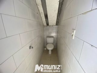 Vende-se Ponto Comercial com Casa nos Fundos no Rosa Elze