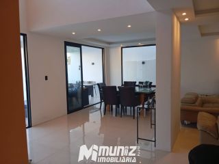 Casa à Venda em Localização Nobre Próxima à Orla de Aracaju